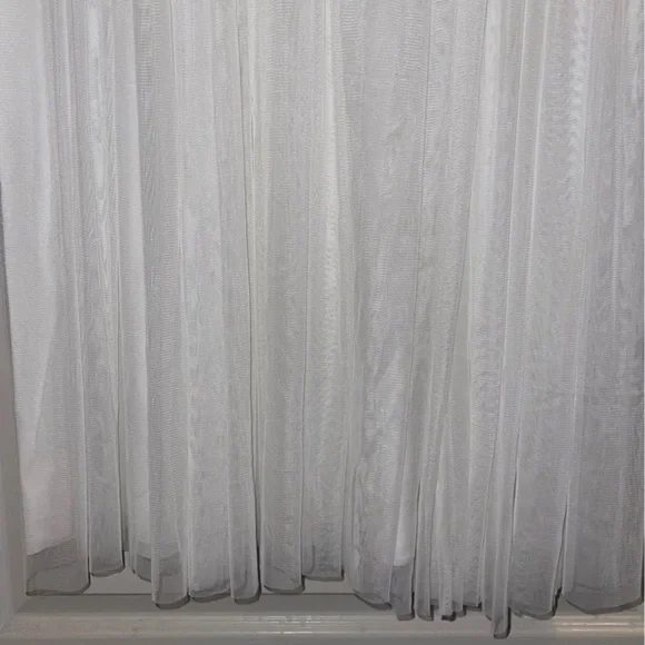 ASOS Embroidered bodice maxi wedding dress white - Picture 10 of 11